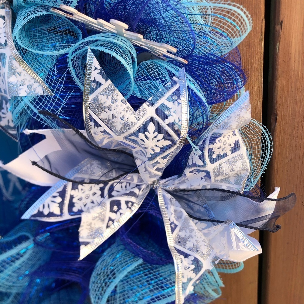 Handmade Let it Snow Snowflake Wreath - Picture 6 of 8